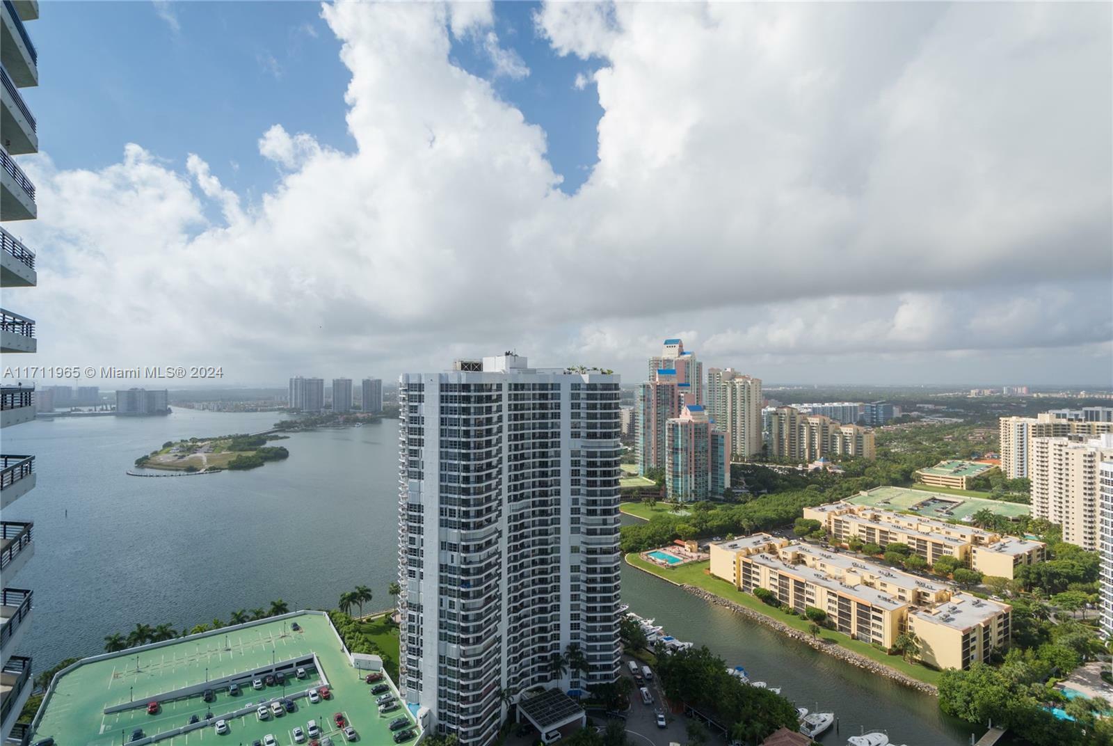 Property Photo:  3500 Mystic Pointe Dr 3503  FL 33180 