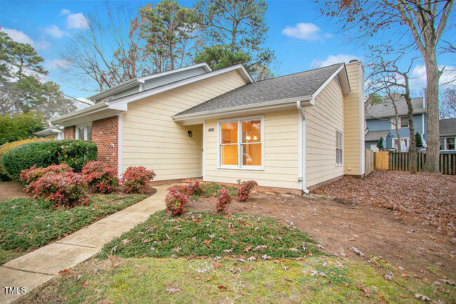 Property Photo:  1554 Laureldale Drive  NC 27609 