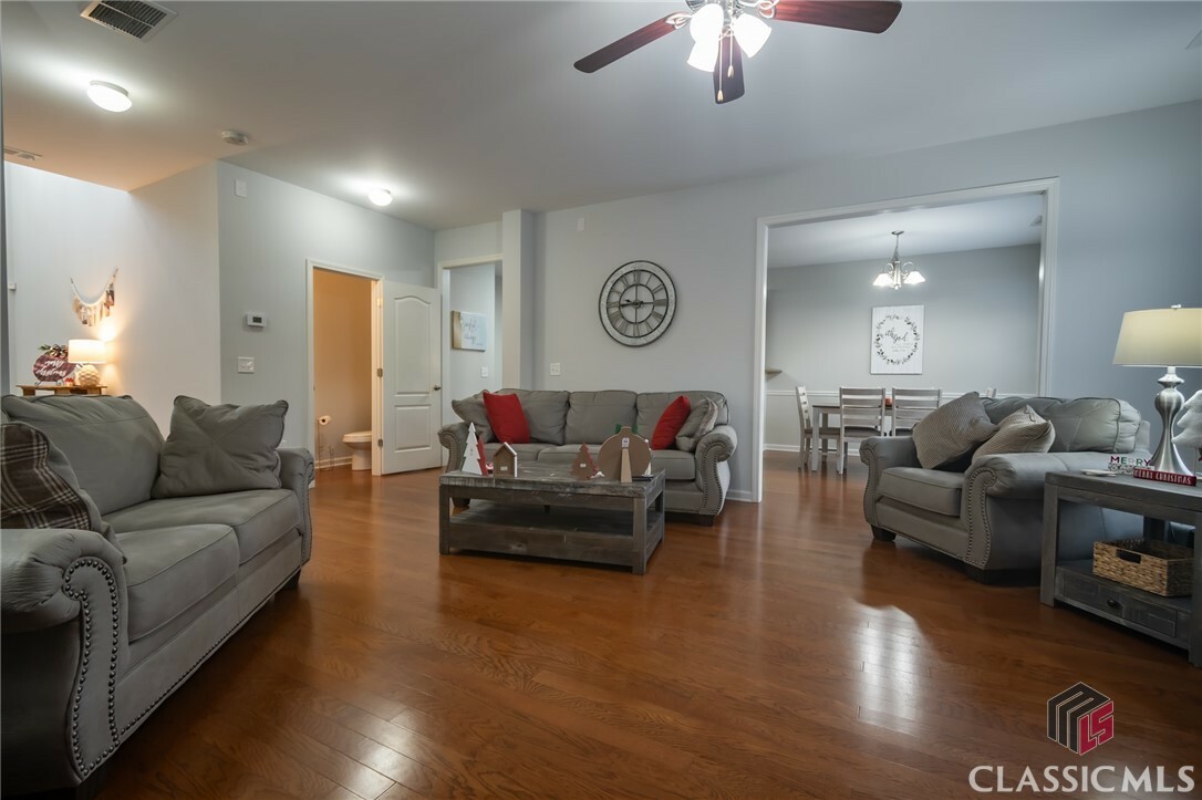 Property Photo: 168 Putters Drive GA 30607