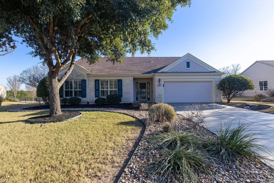 Property Photo:  400 Rio Grande Loop  TX 78633 