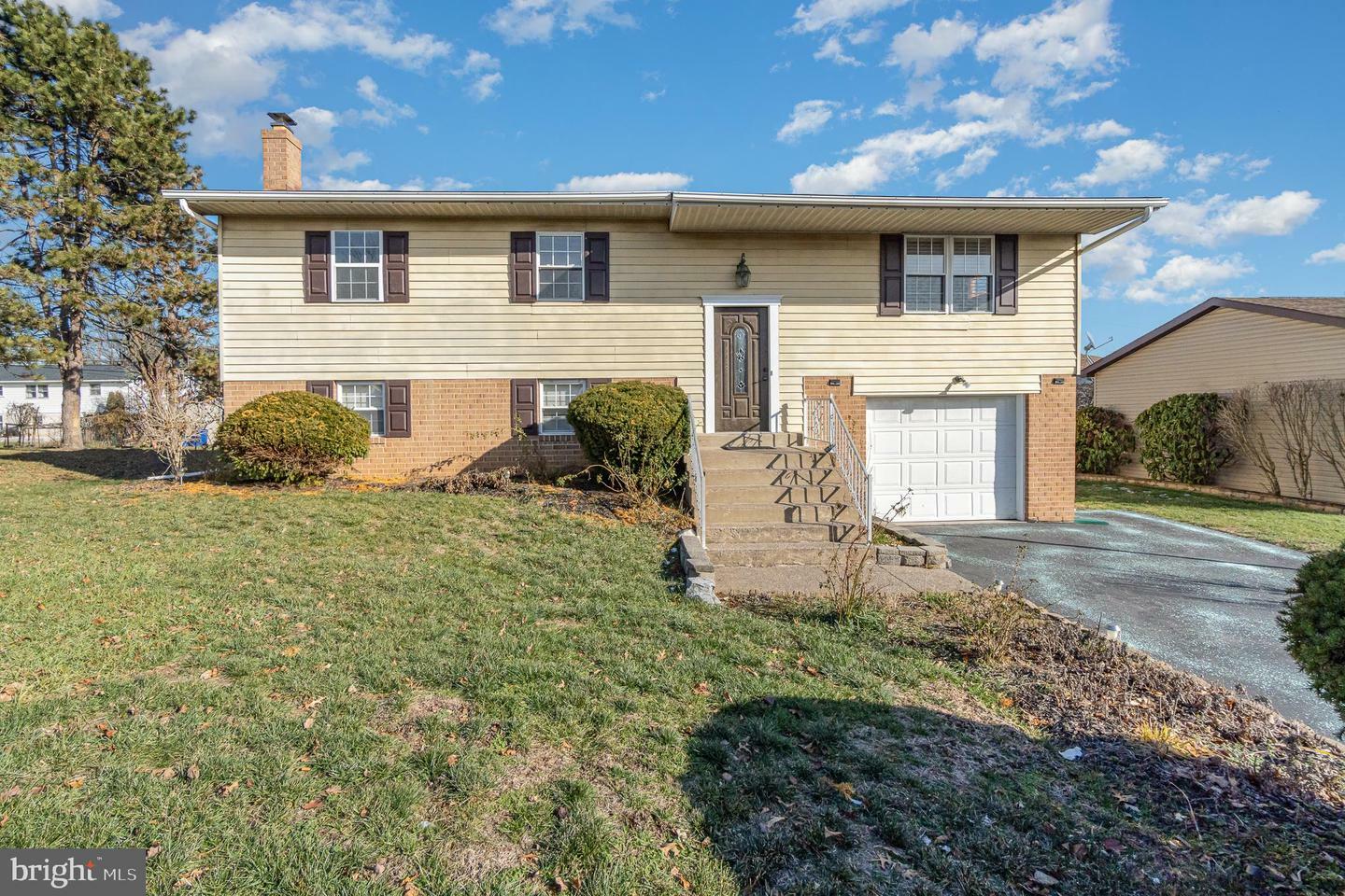 Property Photo:  613 Frances Drive  PA 17109 