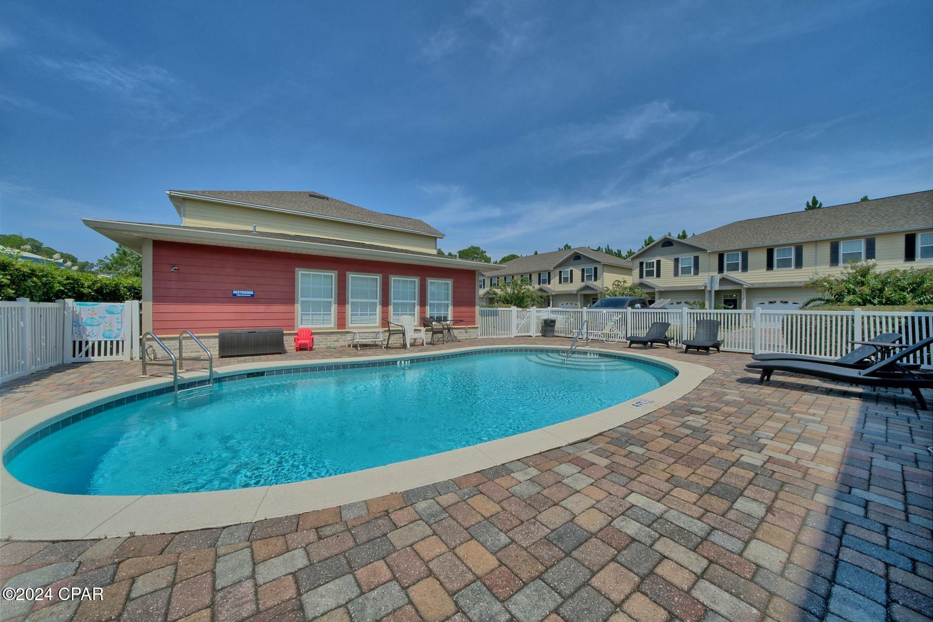 Property Photo:  7218 Quail Hollow Drive  FL 32408 