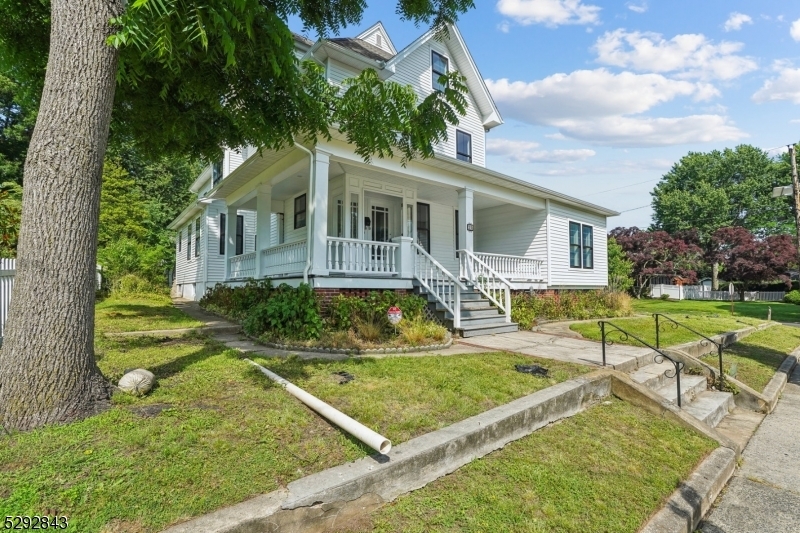 Property Photo:  29 Arlington Rd 2  NJ 07016 