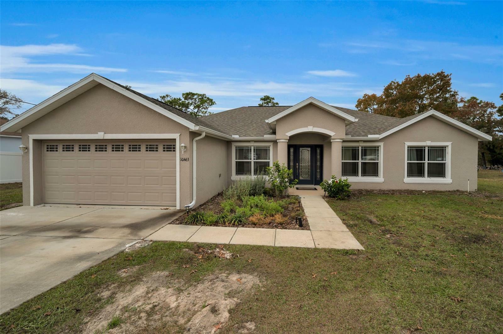 Property Photo:  10463 Wren Road  FL 34613 