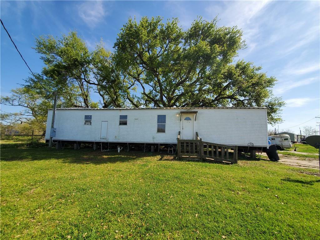 Property Photo:  177 Wildwood Drive  LA 70041 