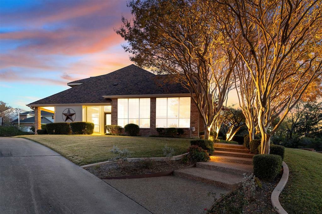 Property Photo:  529 Bay Court  TX 75032 