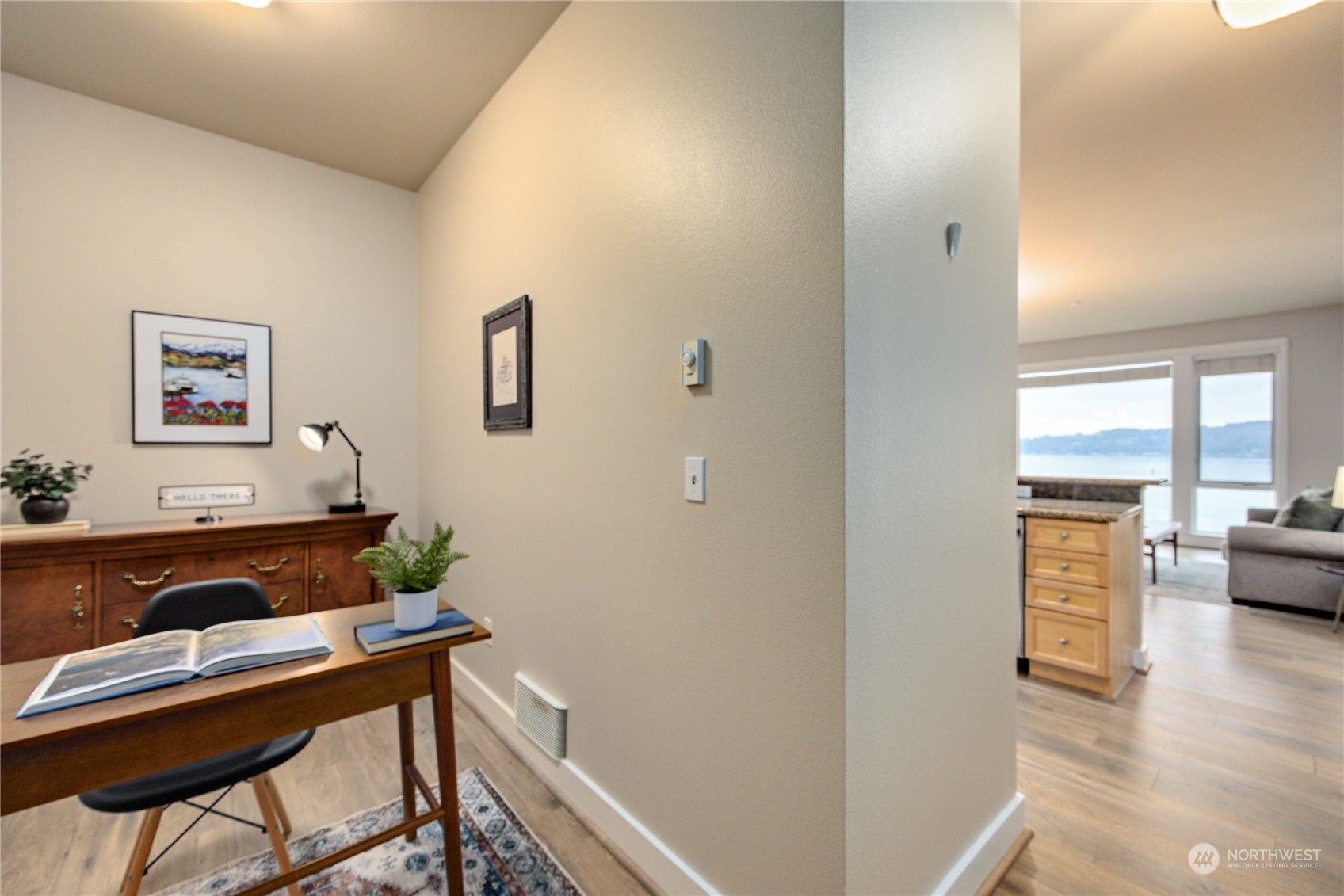 Property Photo:  400  Washington Avenue 307  WA 98337 