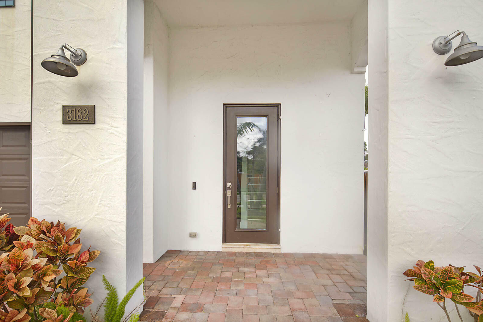 Property Photo:  3182 Santa Catalina Place  FL 33467 