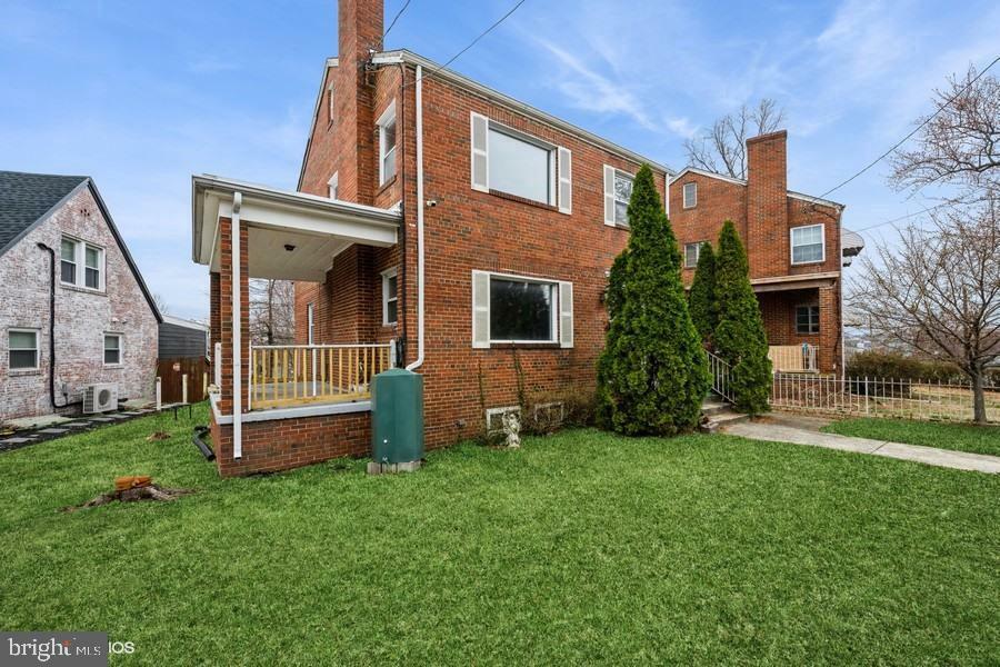 2428 S Dakota Avenue NE  Washington DC 20018 photo