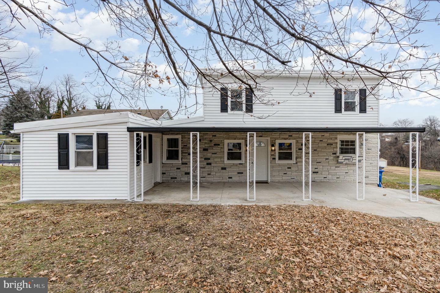 Property Photo:  750 S 6th Street  PA 17113 