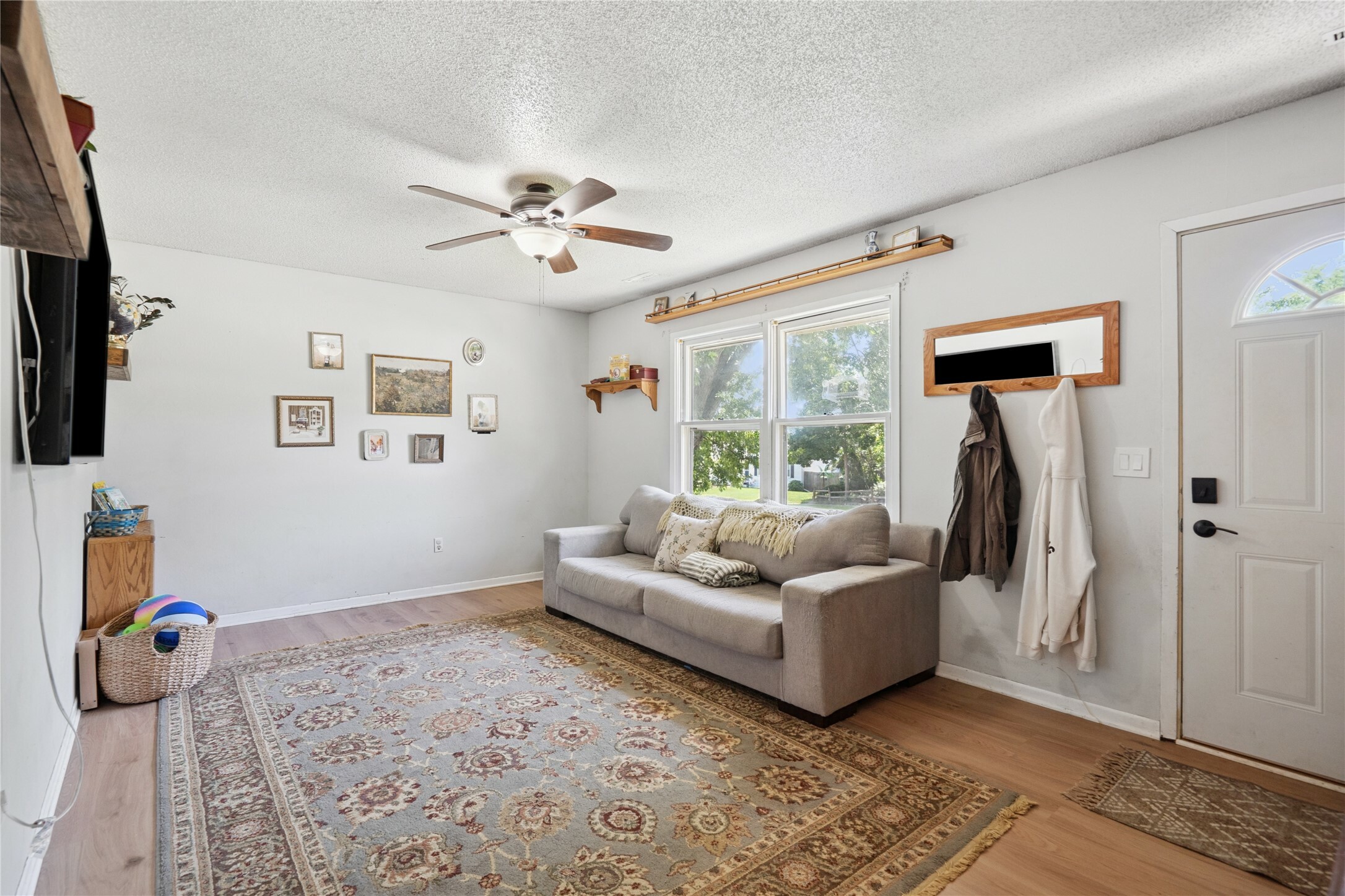 Property Photo: 1342 Hunter Drive IA 50211