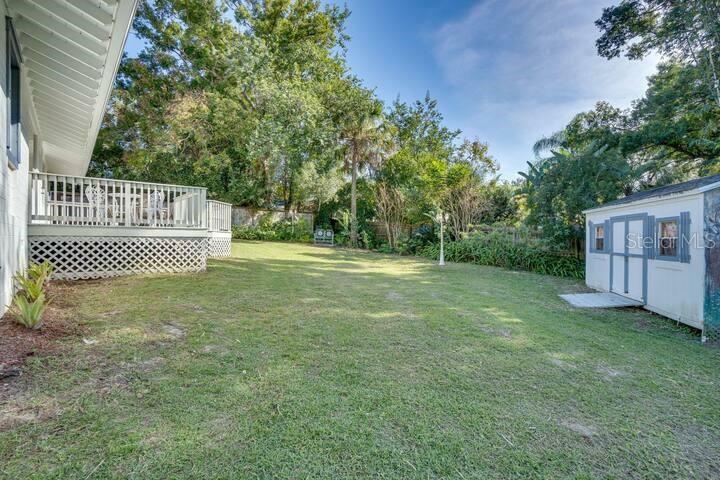 Property Photo: 422 W 11th Avenue FL 32757