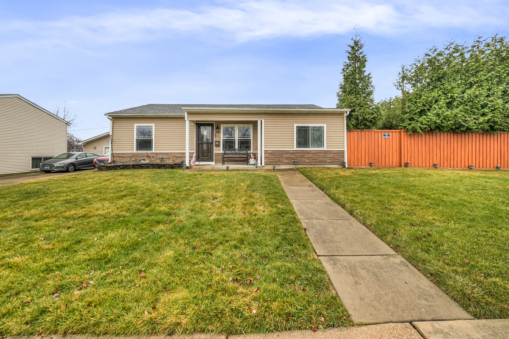 Property Photo: 423 Tallman Avenue IL 60446