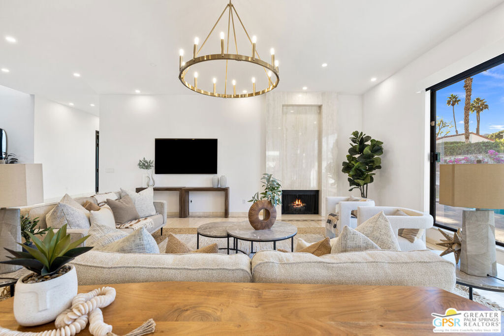 Property Photo:  70 Magdalena Drive  CA 92270 