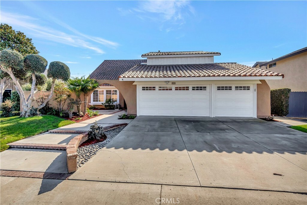 Property Photo:  9204 Hays River Circle  CA 92708 