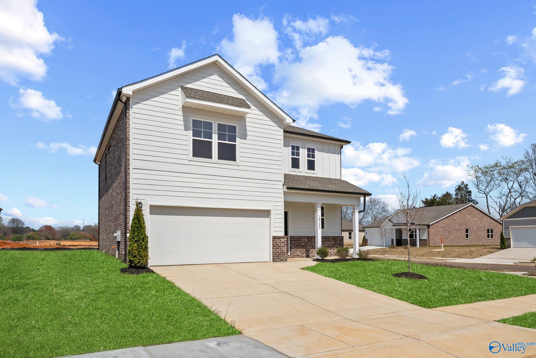 Property Photo: 17934 Daniel Island Drive AL 35611