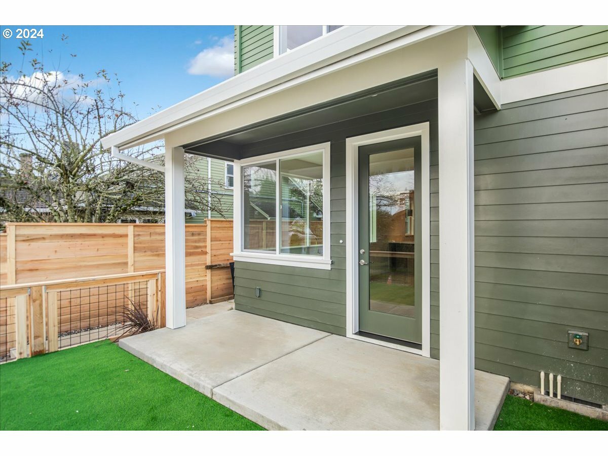 Property Photo: 4587 N Mississippi Ave OR 97217