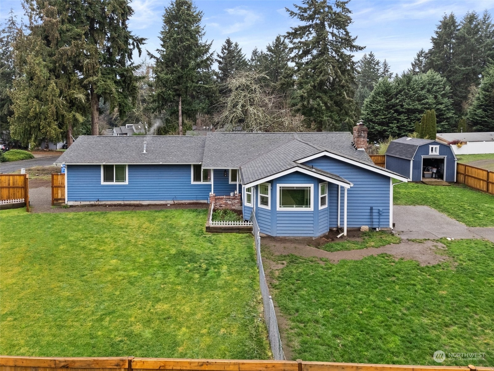 Property Photo:  9121  157th Street E  WA 98375 