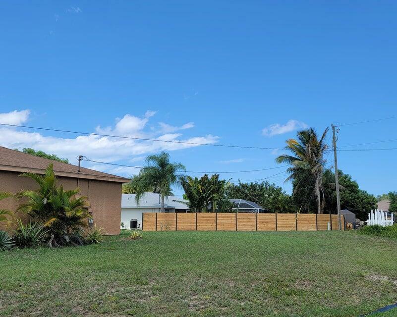 Property Photo:  311 SW Virden Court  FL 34953 