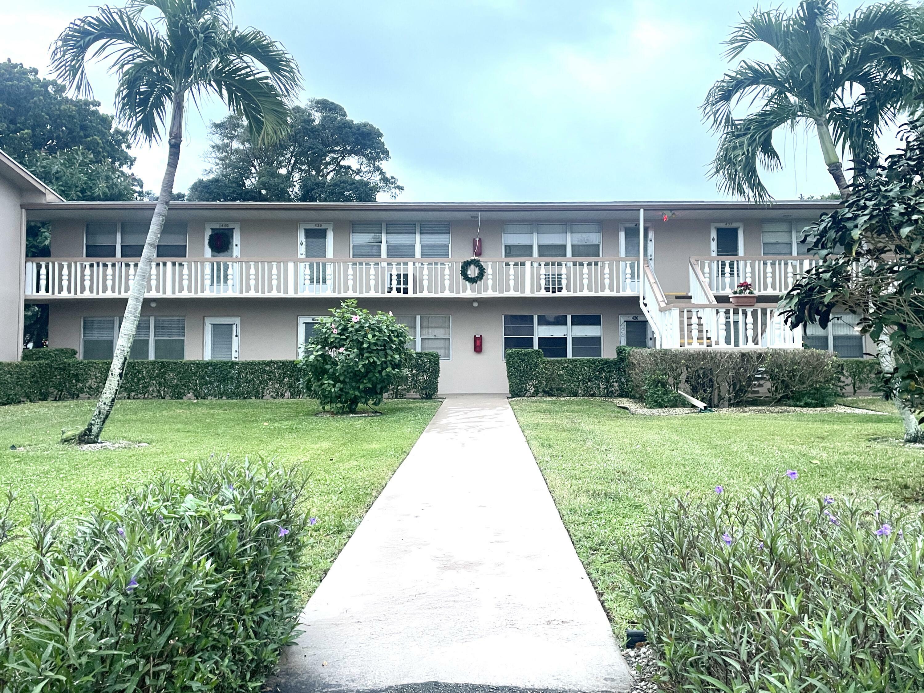 Property Photo:  441 Windsor S  FL 33417 