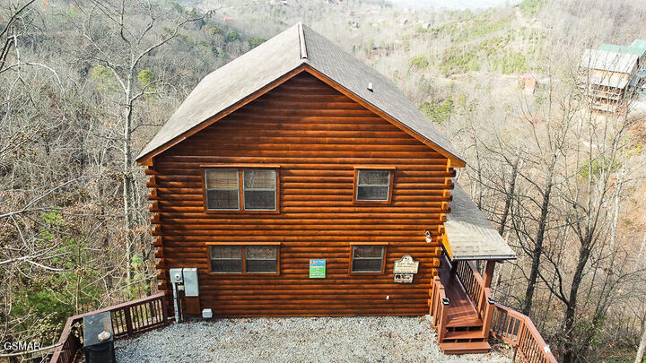 2131 Paradise View Way  Sevierville TN 37876 photo