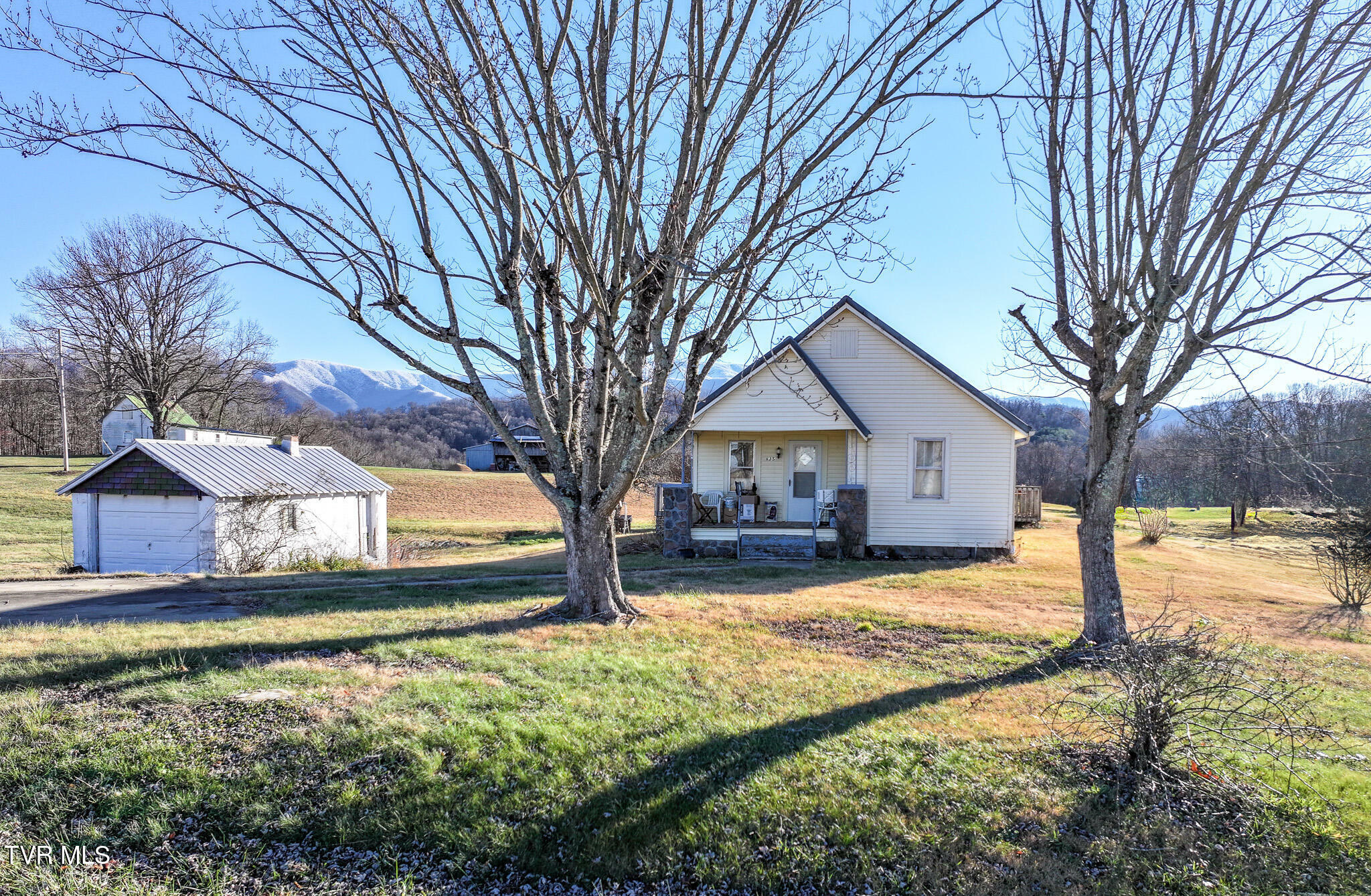 Property Photo:  135 Scalf Road  TN 37641 