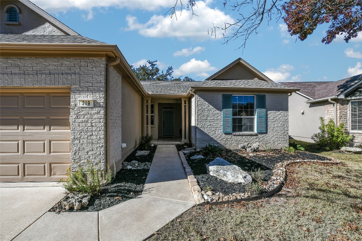 Property Photo: 219 Red Poppy Trail TX 78633