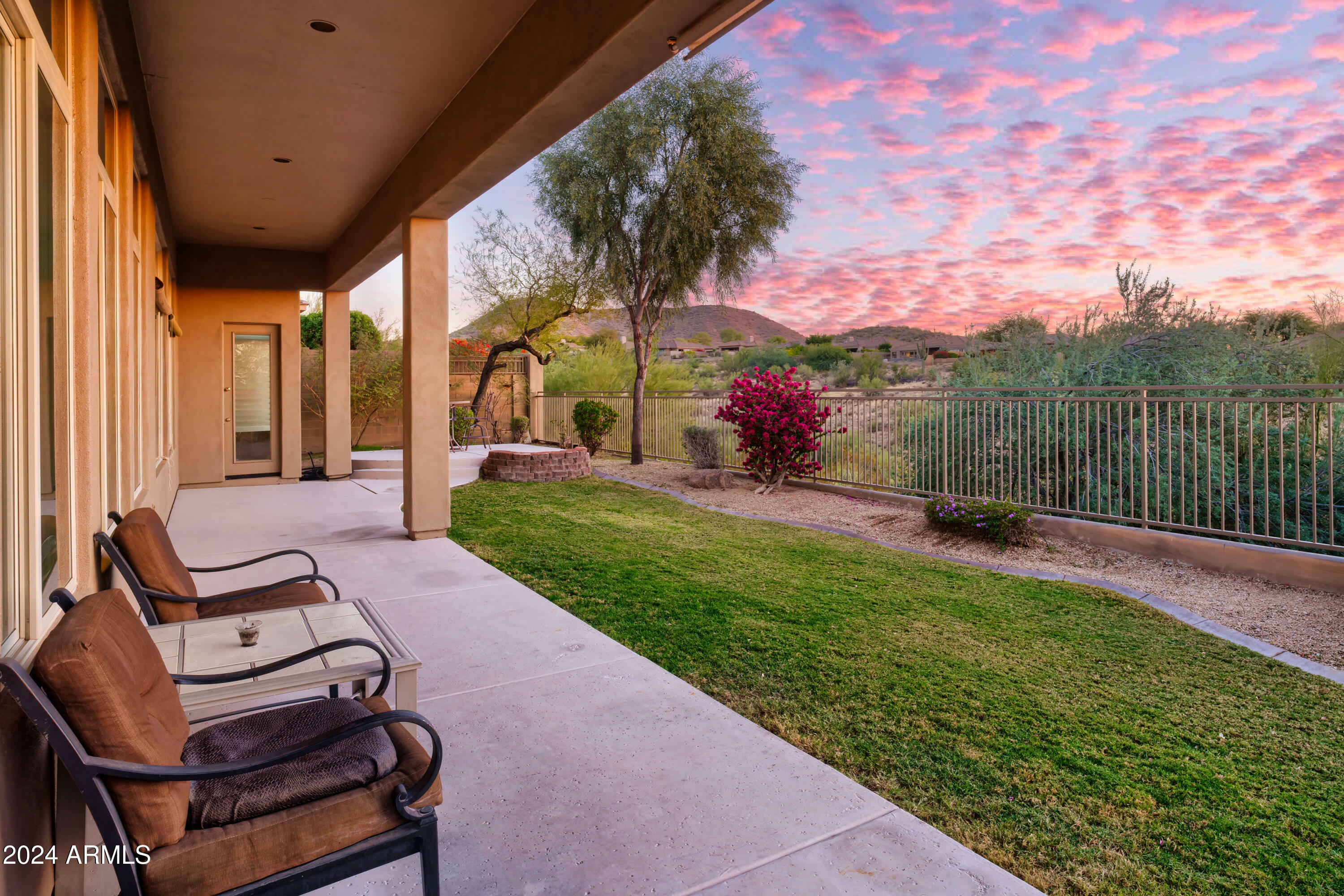 Property Photo:  11157 E Greenway Road  AZ 85255 