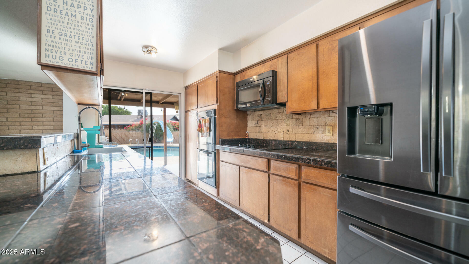 Property Photo: 3433 W Mescal Street AZ 85029