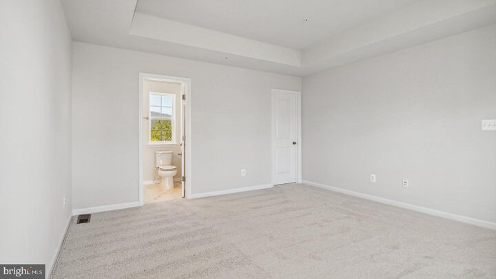 Property Photo: Tbb Edinburgh Court Crafton Ii WV 25414