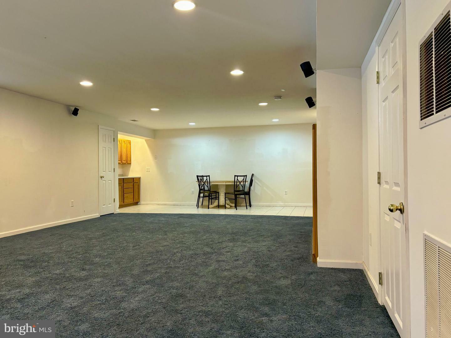 Property Photo:  9008 Ina Court  MD 21045 