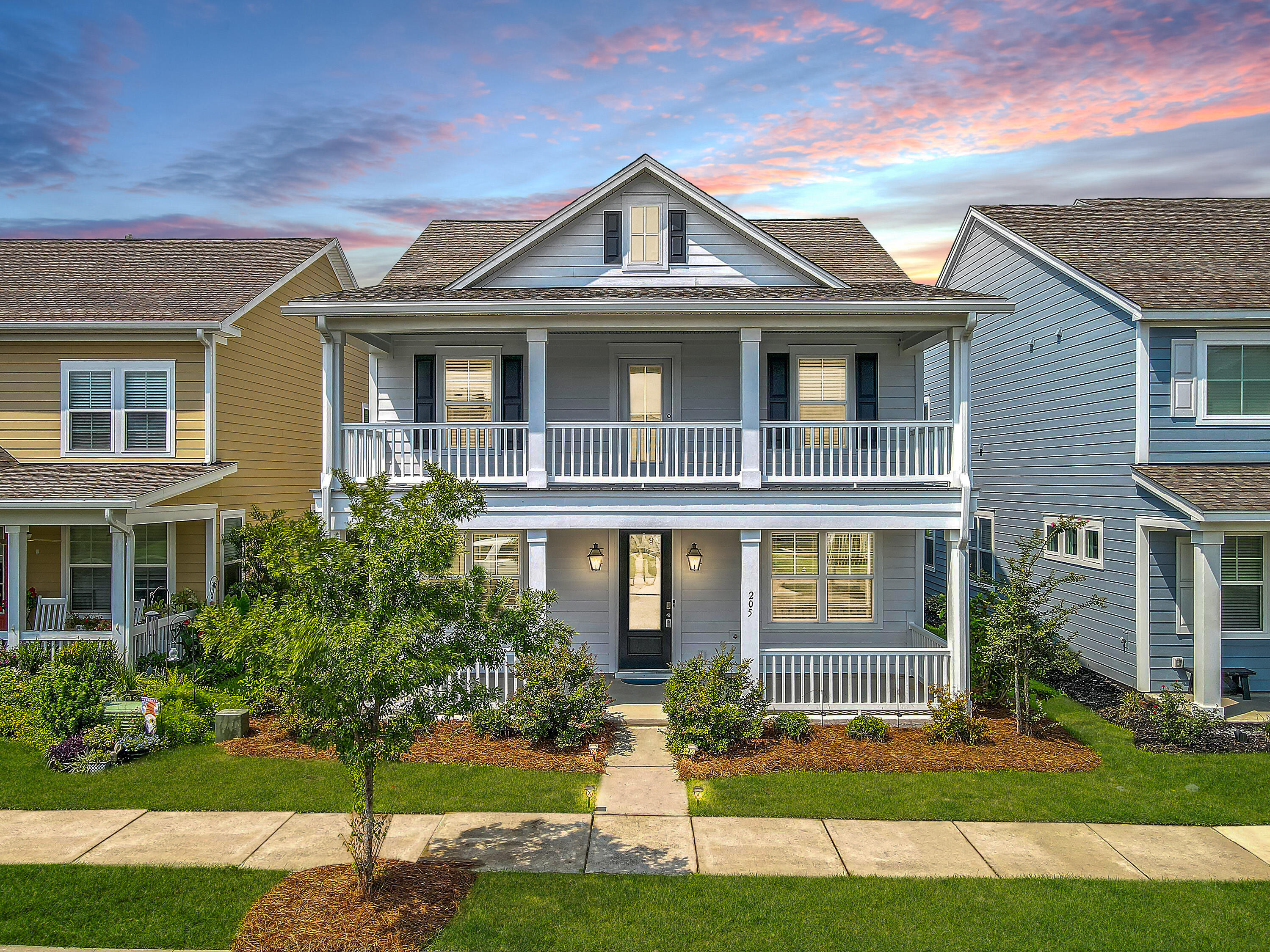 Property Photo: 205 Oak View Way SC 29483