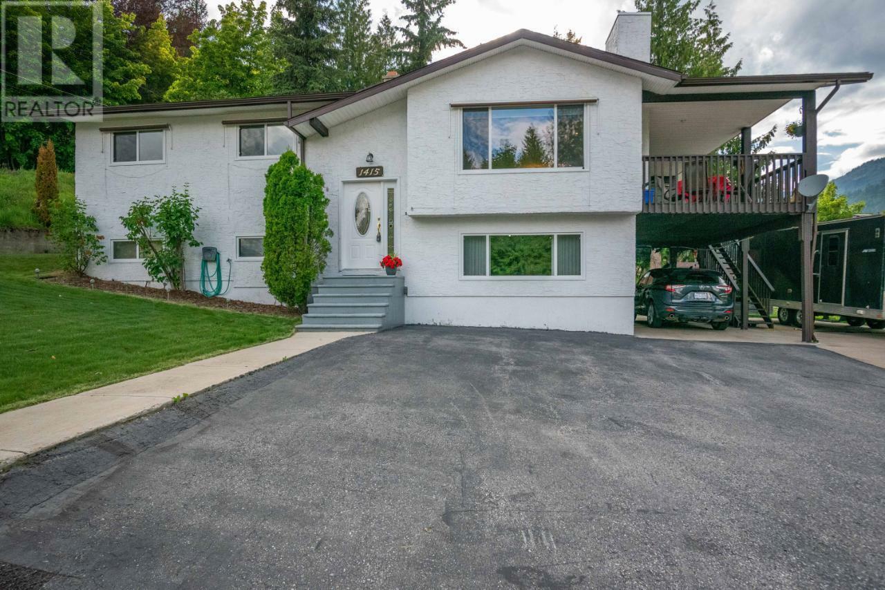 1415 Earl Street  Rossland BC V0G 1Y0 photo