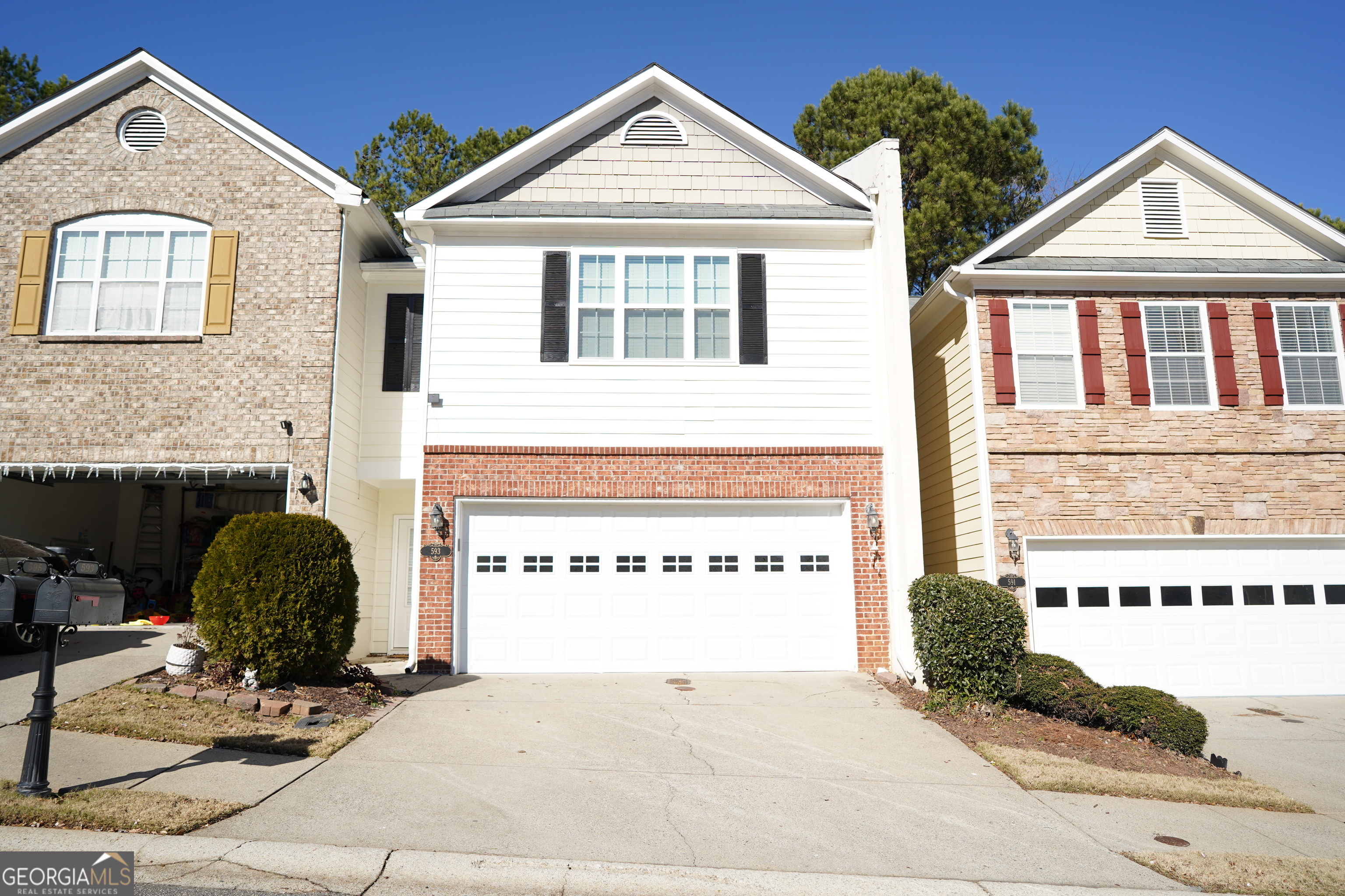 Property Photo:  593 Woodland Park Terrace  GA 30043 