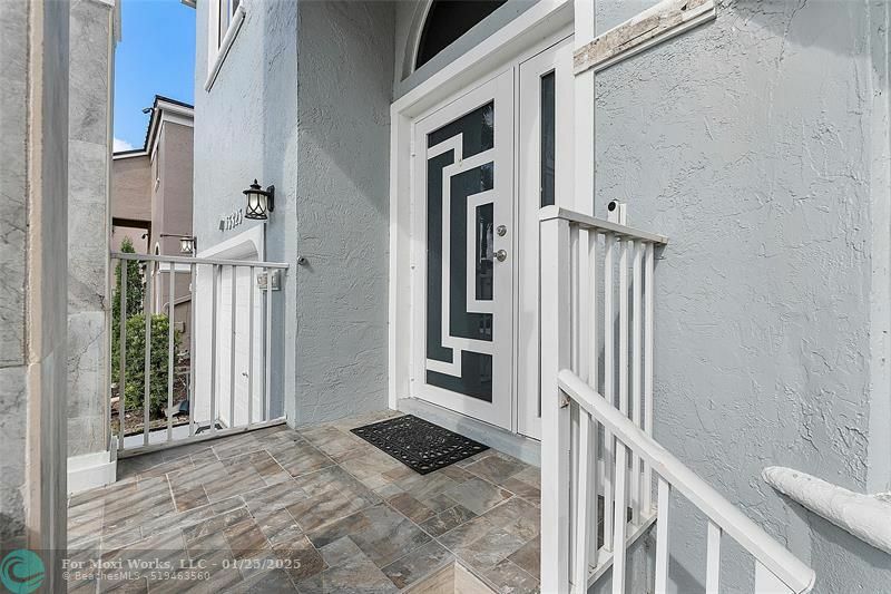 Property Photo:  15823 NW 7th St  FL 33028 