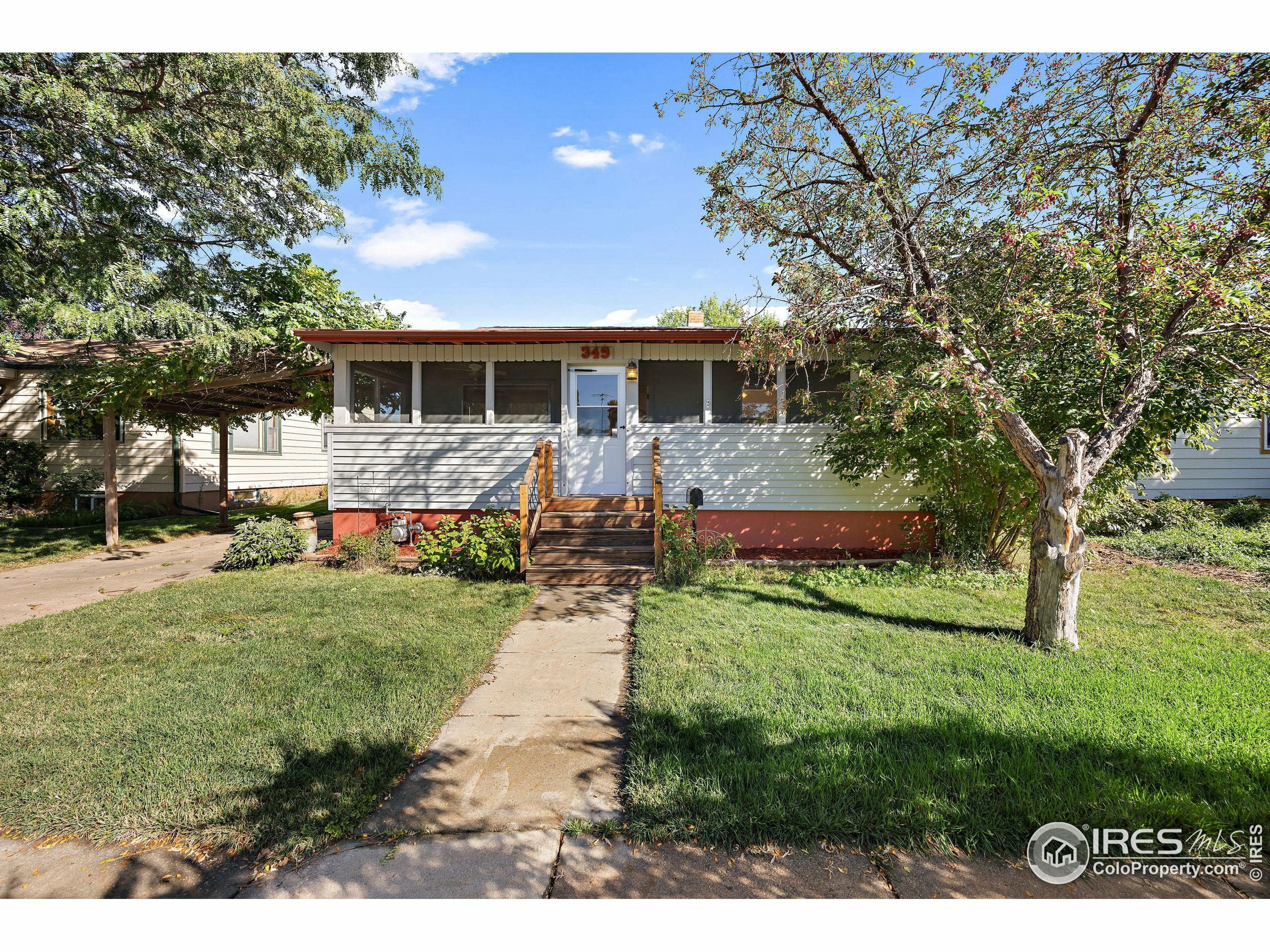 Property Photo:  349 W 9th St  CO 80537 