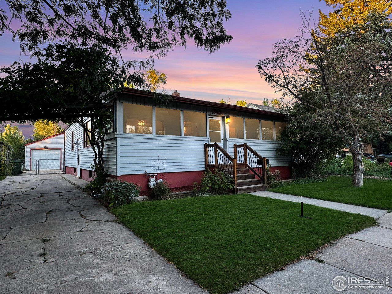 Property Photo: 349 W 9th St CO 80537