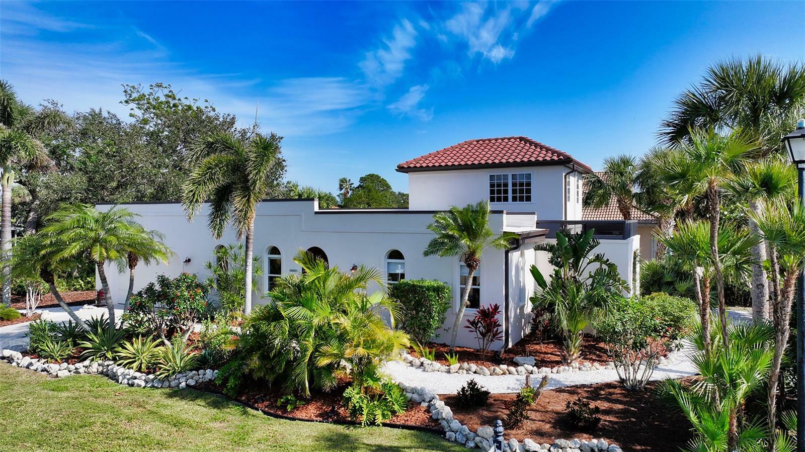 Property Photo: 2402 Palmetto Street FL 34275