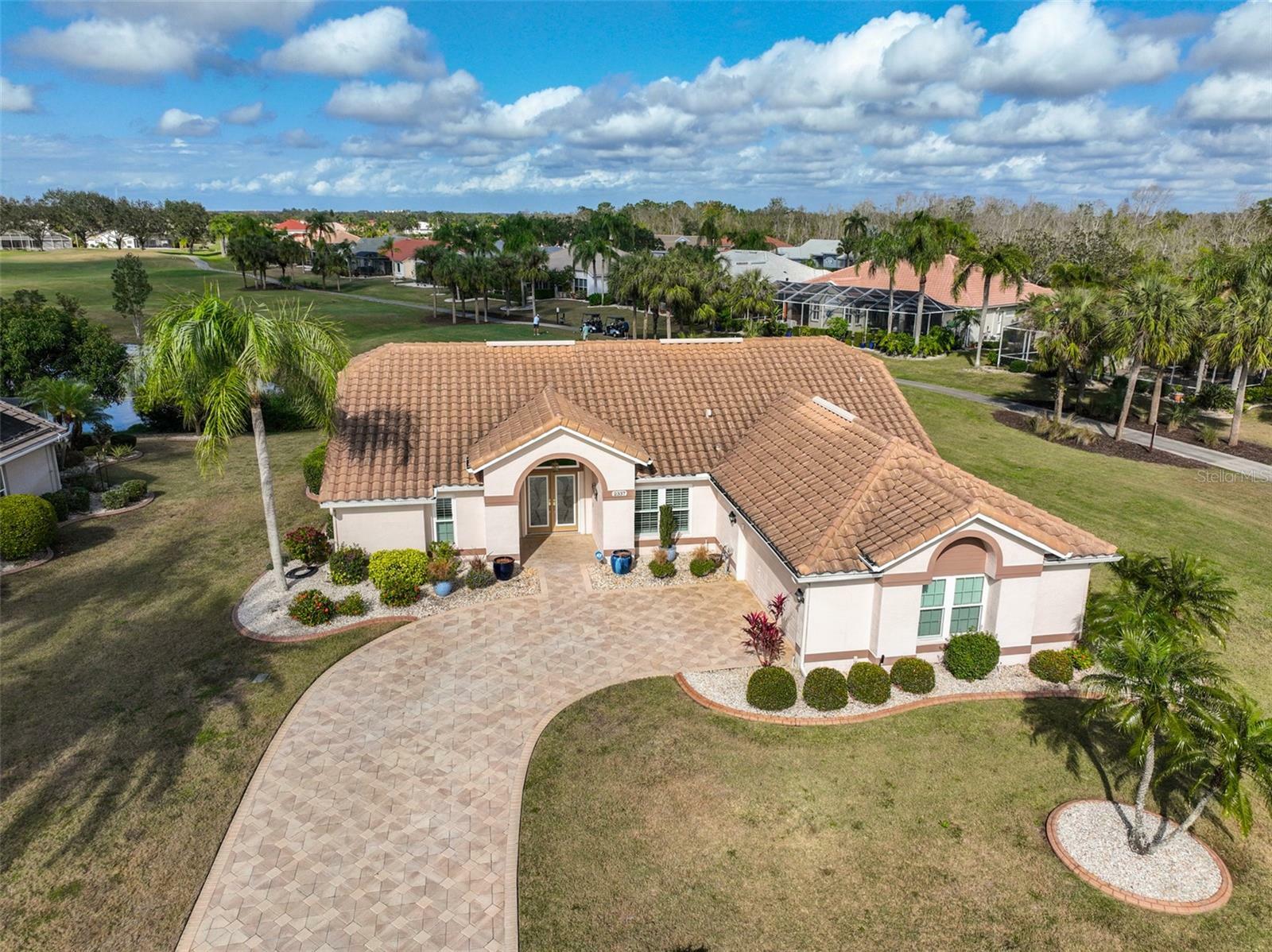 Property Photo: 2337 Platinum Drive FL 33573