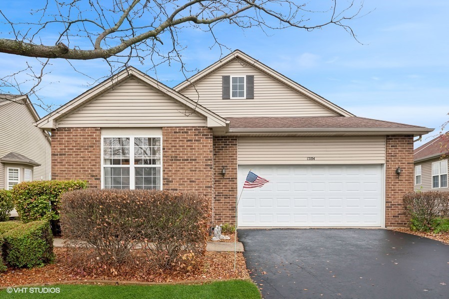 Property Photo:  17104 Como Avenue  IL 60441 