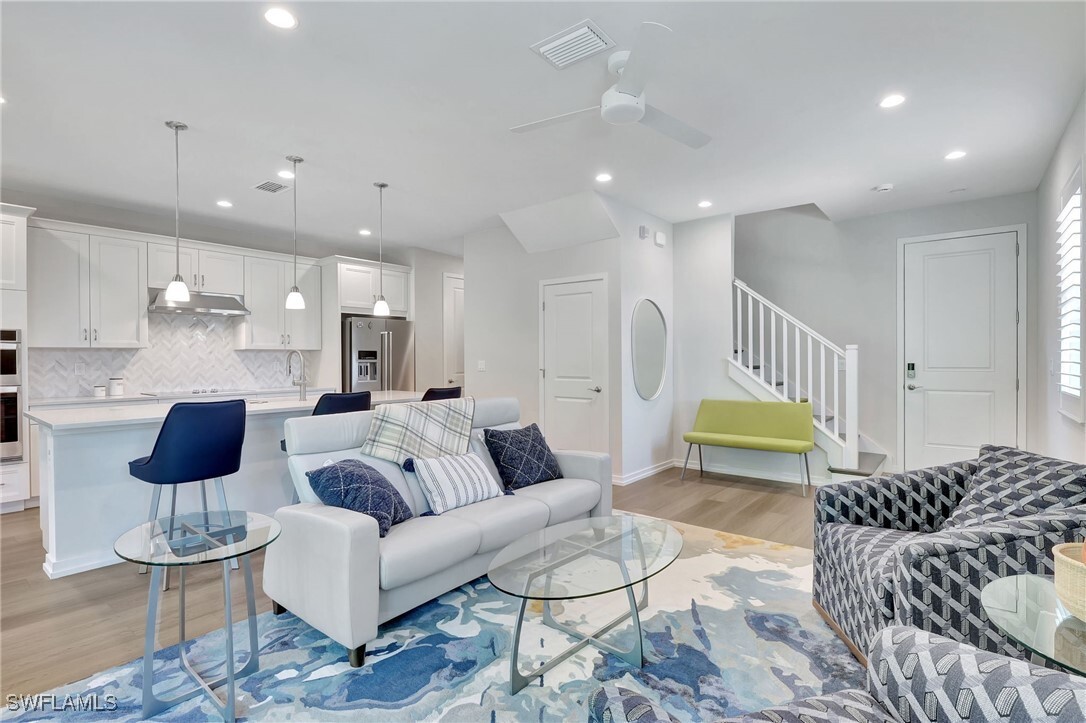 Property Photo: 12953 Pembroke Drive FL 34105