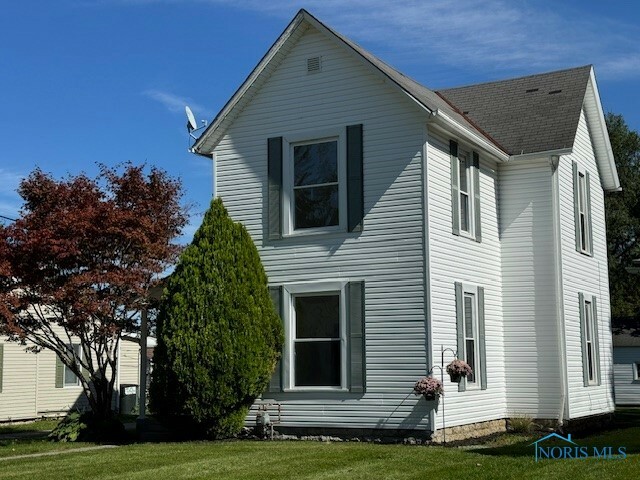 Property Photo:  1019 Park Street  OH 45840 