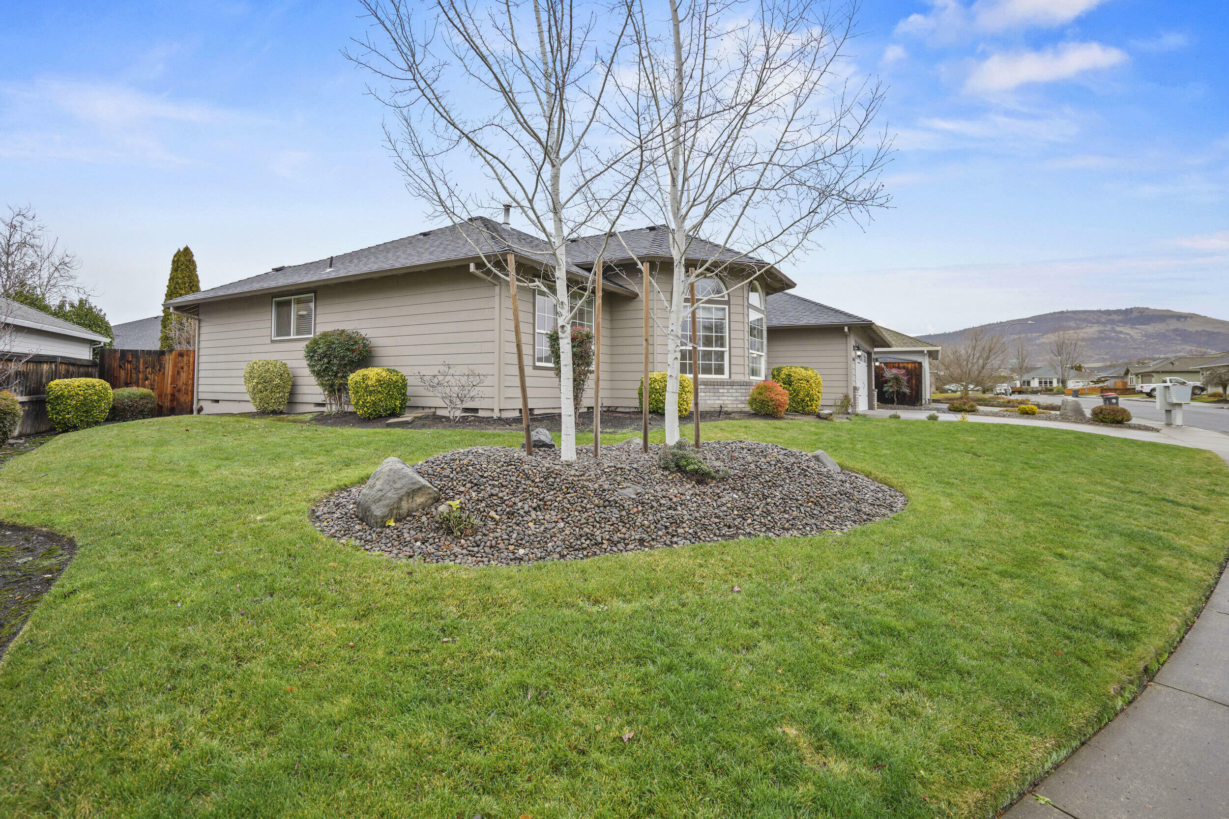 Property Photo:  3503 Blueblossom Drive  OR 97504 