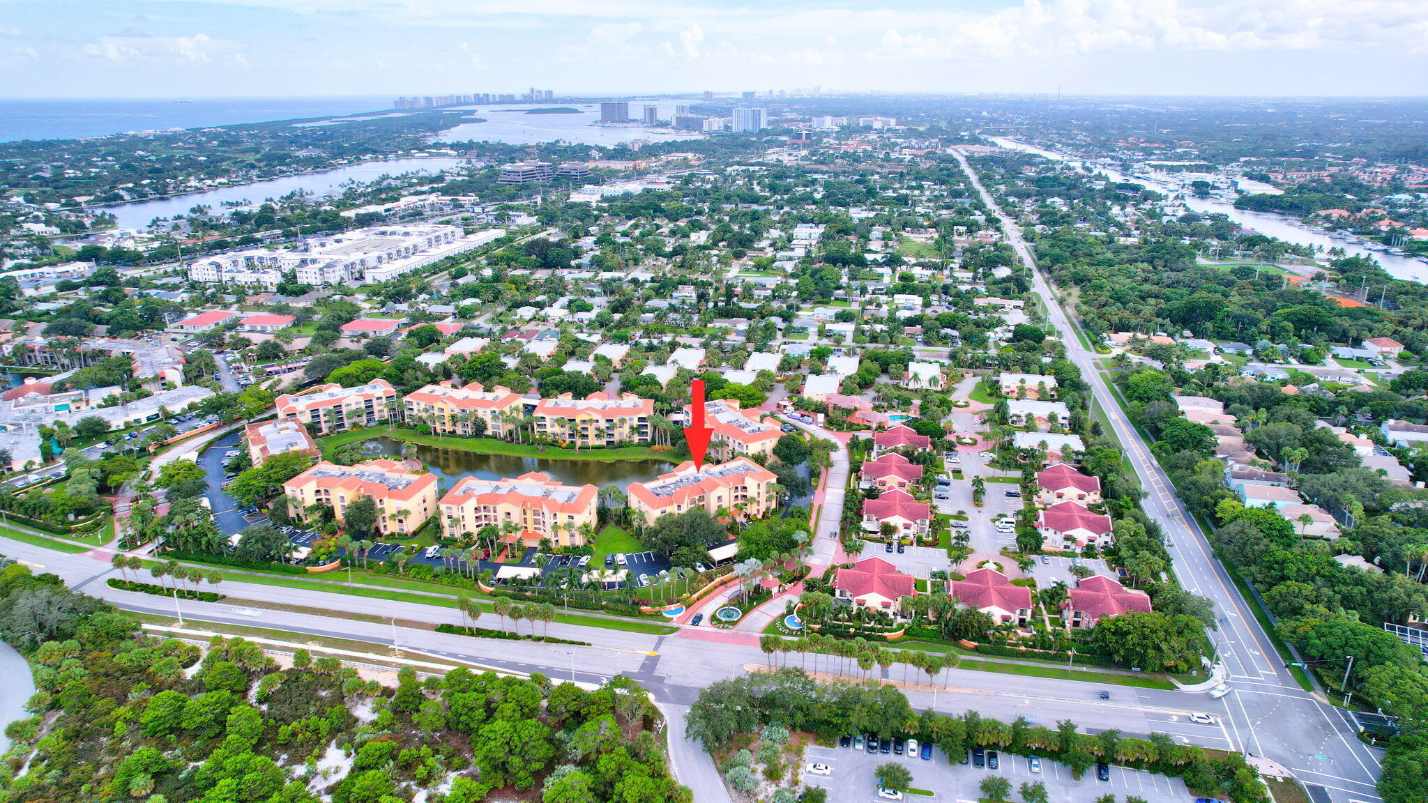 Property Photo: 200 Uno Lago Drive 102 FL 33408
