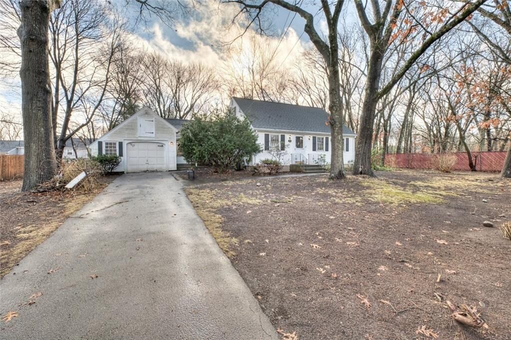 Property Photo: 125 New Road RI 02916