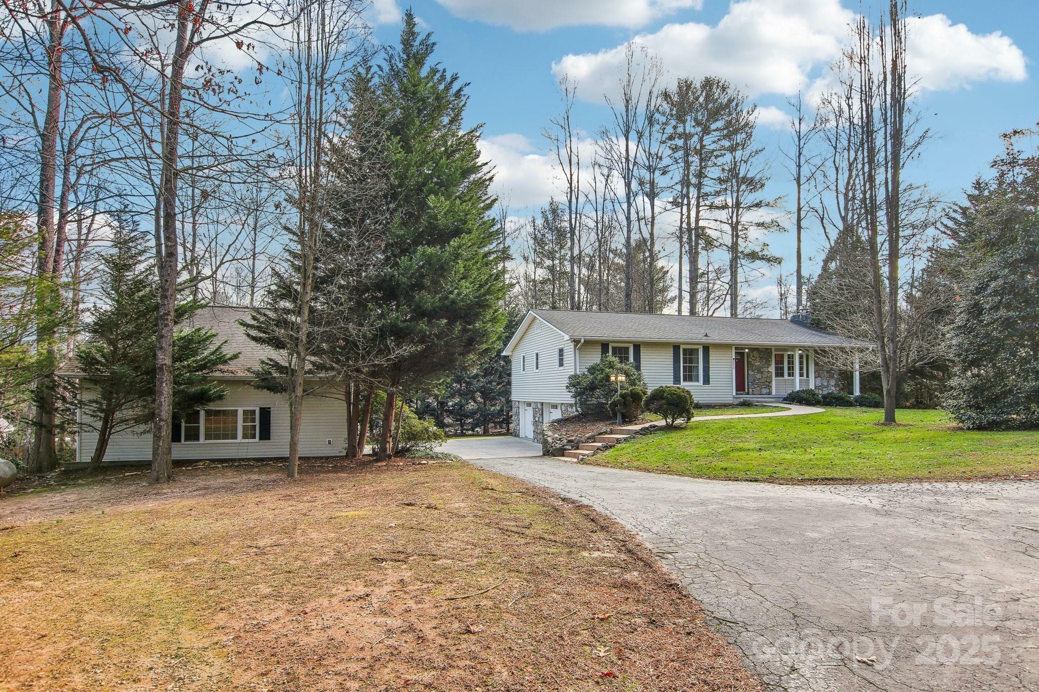 Property Photo:  273 Quail Ridge Road  NC 28759 