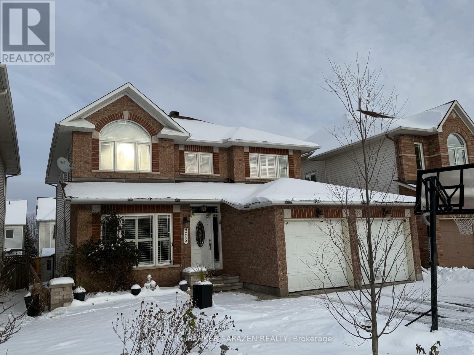 Photo de la propriété:  302 Edgemoore Crescent West  ON K2W 1H9 