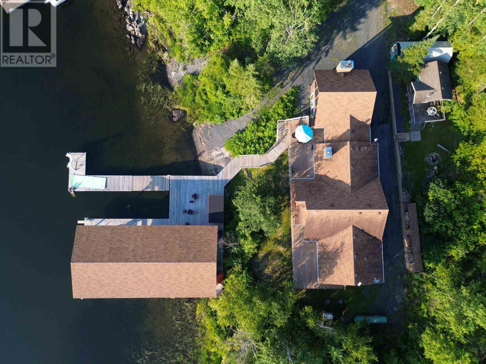 Property Photo: 65 Poplar Bay Rd, McKenzie Portage Road ON P0X 1C0