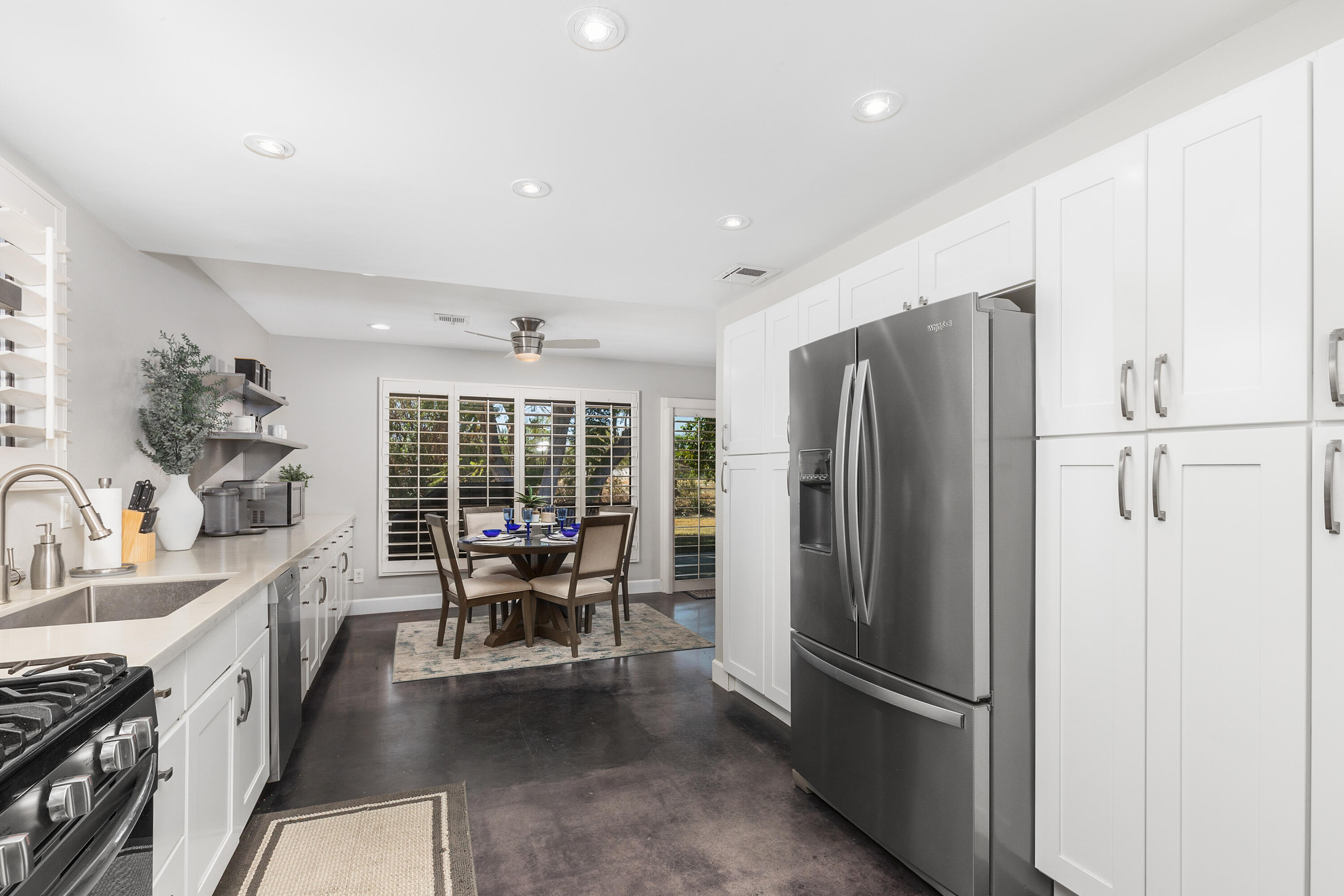 Property Photo: 78987 Bayside Court CA 92203
