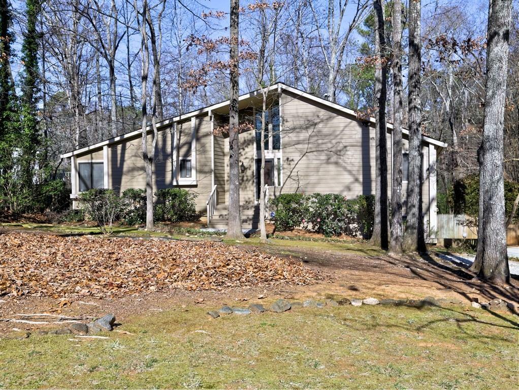 Property Photo:  1550 Oak Creek Drive  GA 30066 